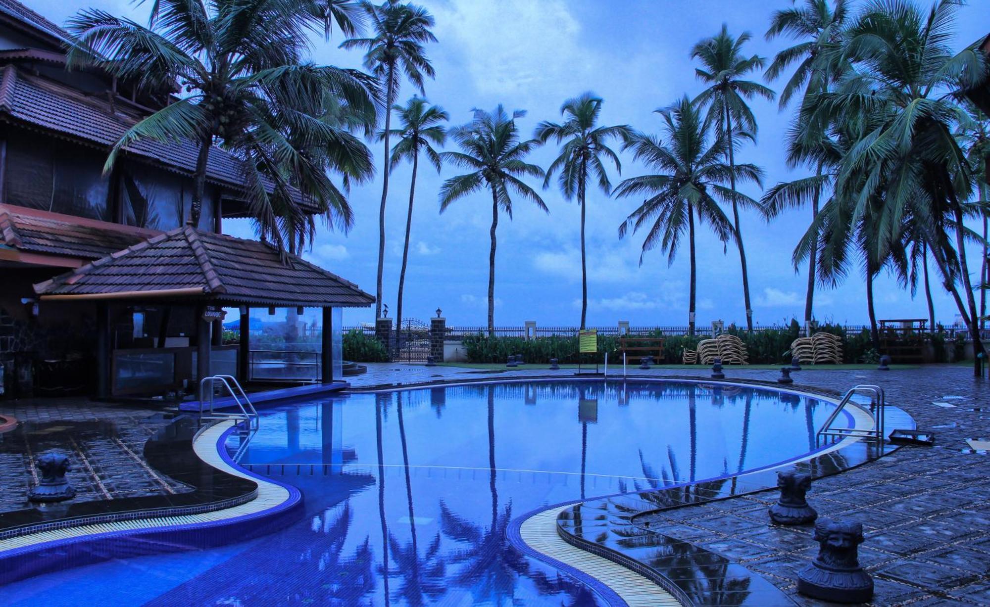 Uday Samudra Leisure Beach Hotel & Spa Kovalam Exterior photo