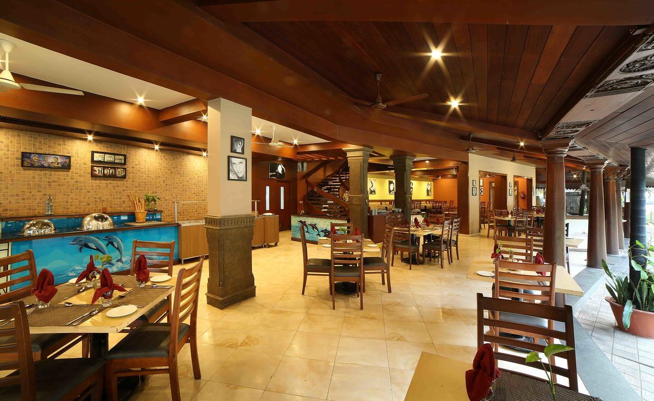 Uday Samudra Leisure Beach Hotel & Spa Kovalam Exterior photo