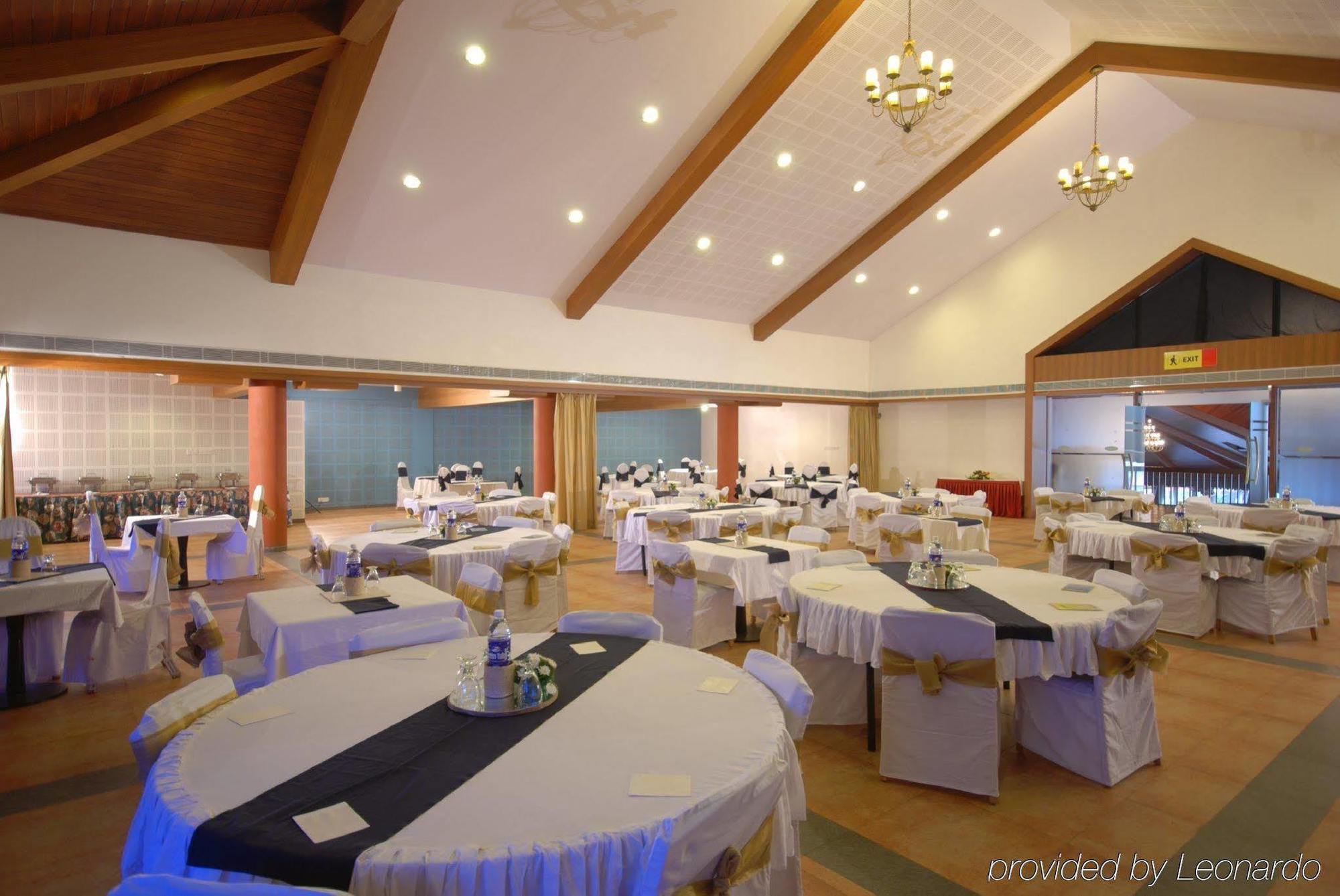 Uday Samudra Leisure Beach Hotel & Spa Kovalam Exterior photo